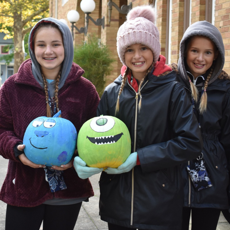 Pumpkin Decorating Contest WEB