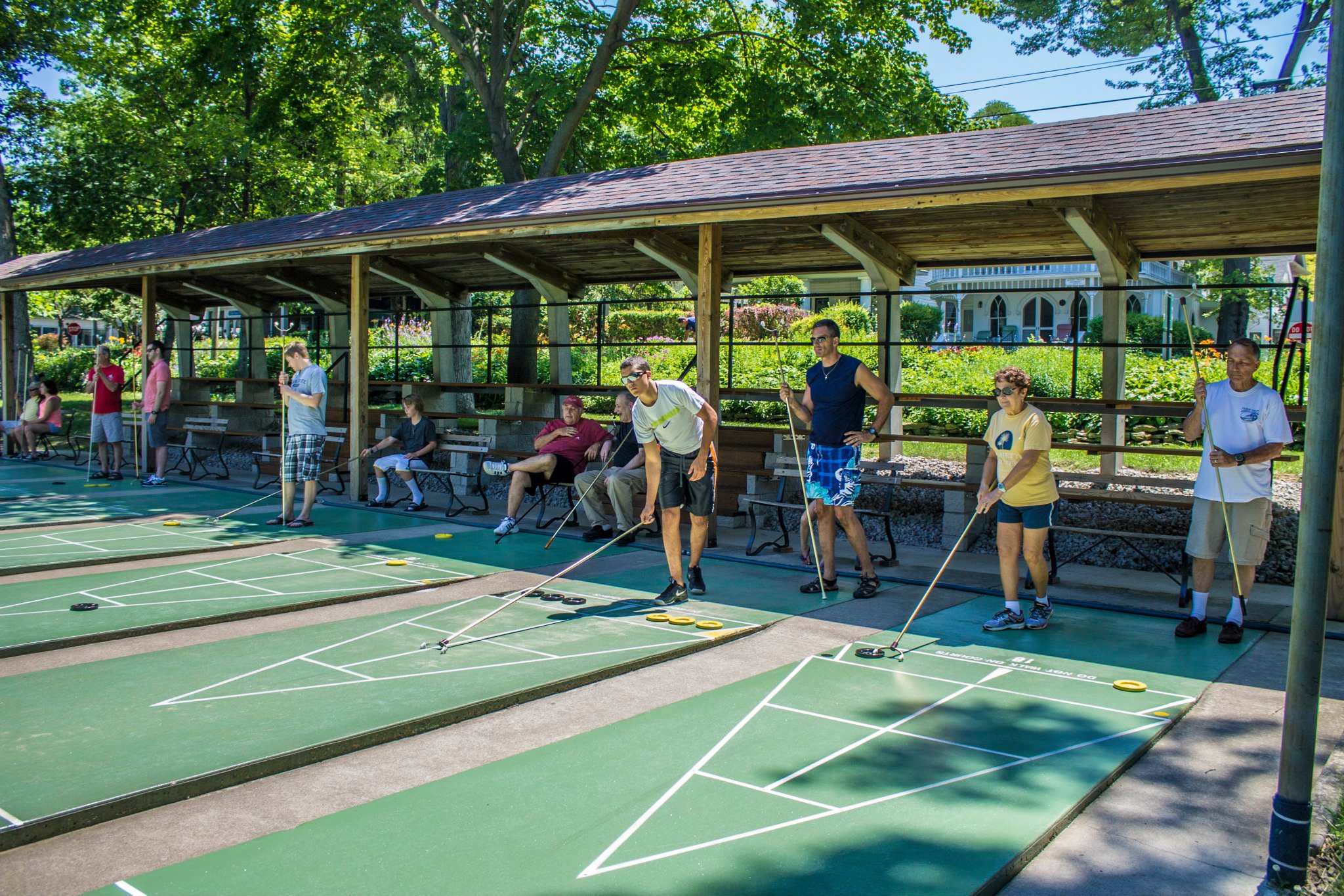 Shuffleboard-2-0jLjk4